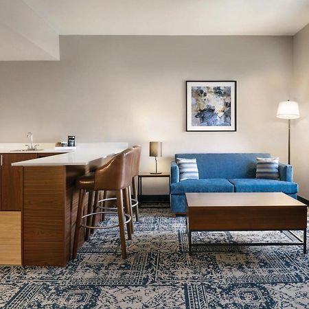 Four Points By Sheraton Raleigh Arena Exteriör bild