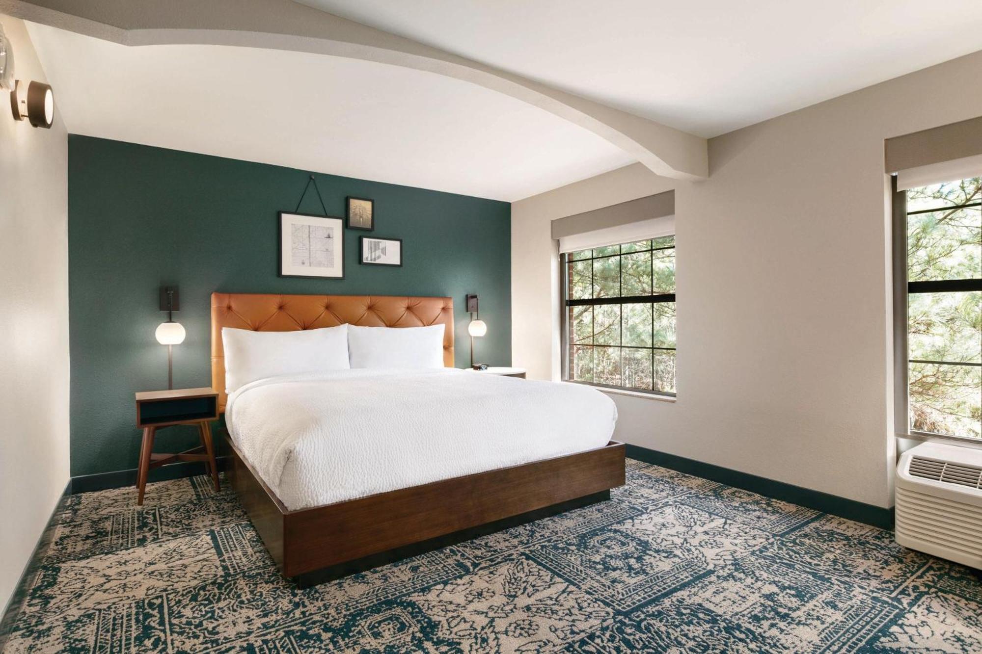 Four Points By Sheraton Raleigh Arena Exteriör bild