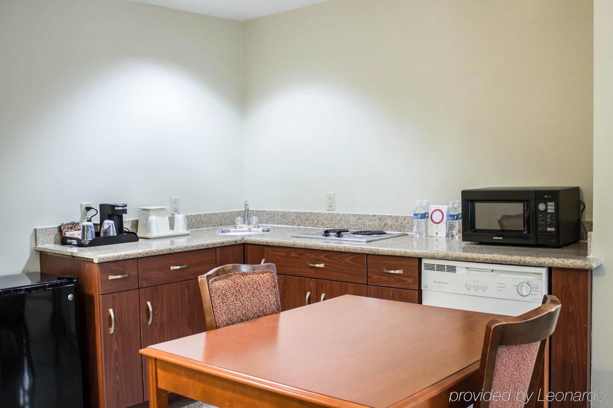 Four Points By Sheraton Raleigh Arena Exteriör bild