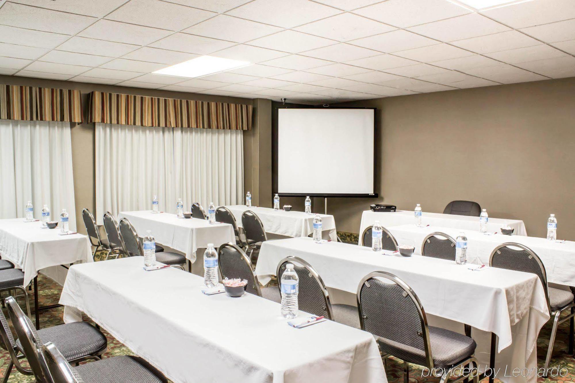 Four Points By Sheraton Raleigh Arena Exteriör bild