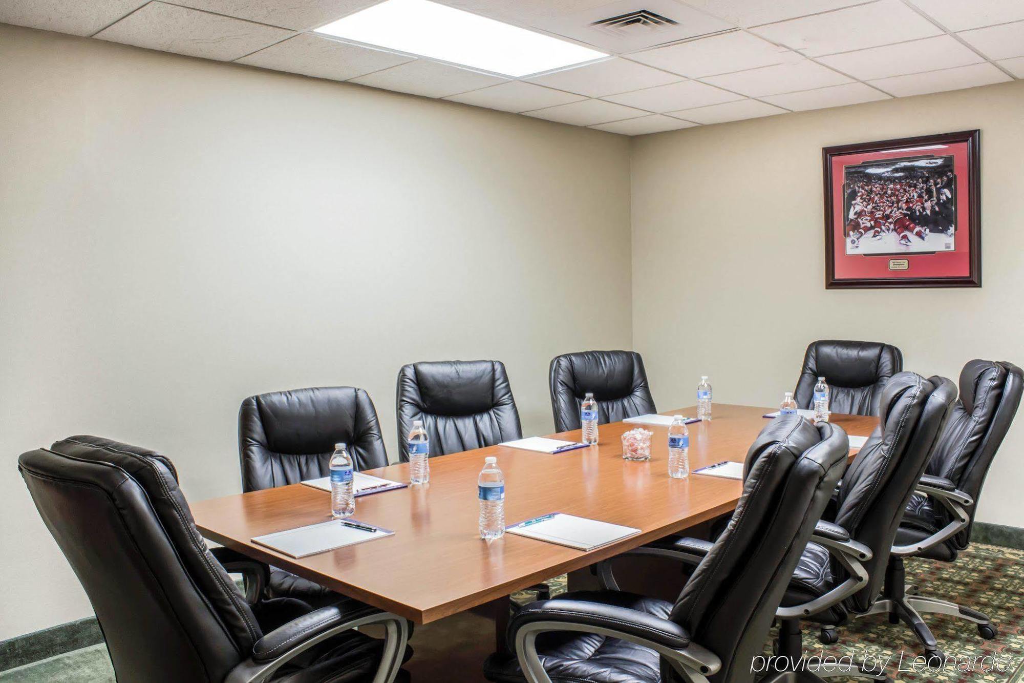 Four Points By Sheraton Raleigh Arena Exteriör bild